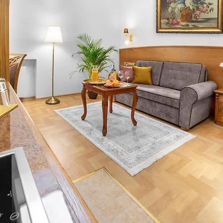 شقة فندقية Ventus Rosa Boutique 4*