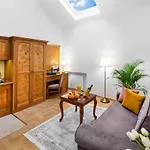 Ventus Rosa Boutique 4*