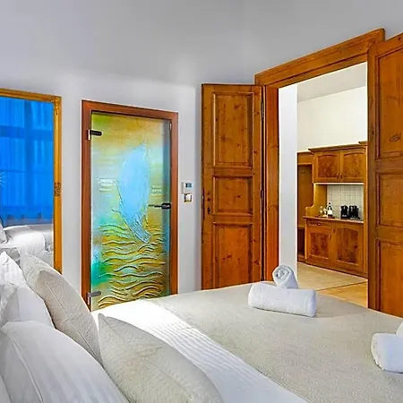 Ventus Rosa Boutique 4*