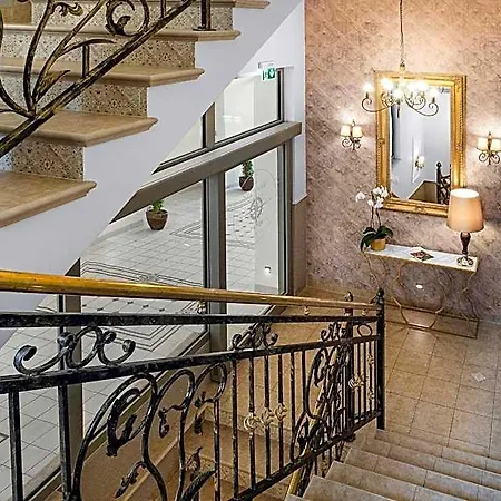Ventus Rosa Boutique Apartahotel 4*
