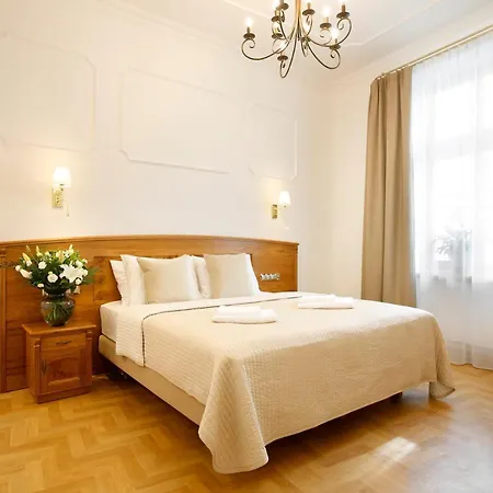 Ventus Rosa Boutique Aparthotel 4*