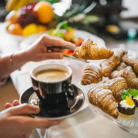 Ventus Rosa Boutique 4*