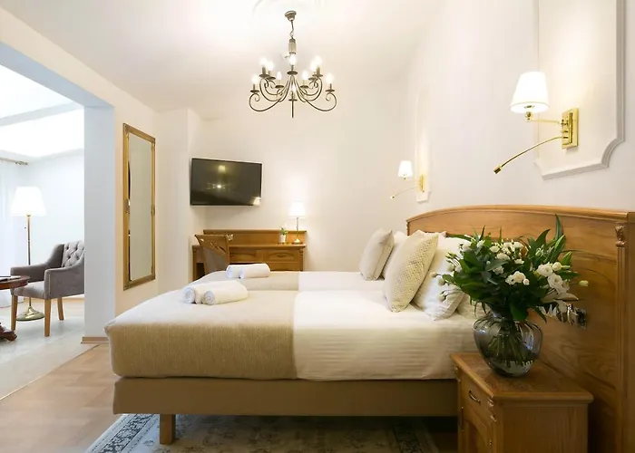 Ventus Rosa Boutique 4*