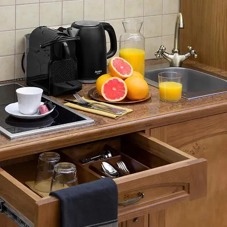 Ventus Rosa Boutique Aparthotel 4*